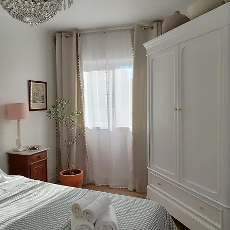 Casa Buganvilia Homestay *