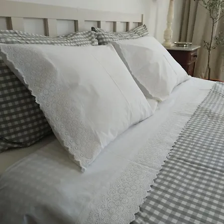 Casa Buganvilia - Near Of The Castle Accommodatie bij particulieren Penela