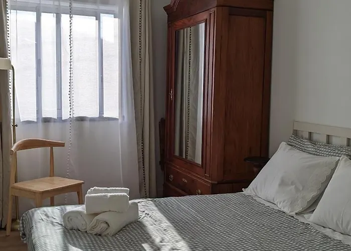 Casa Buganvilia - Near Of The Castle ホームステイ *