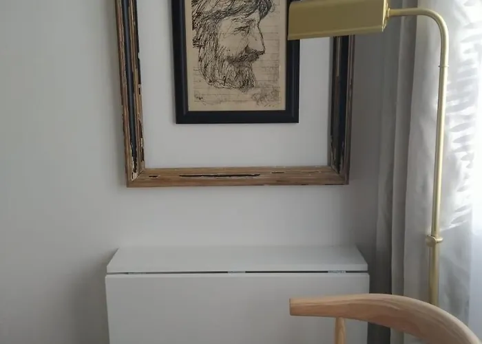 Casa Buganvilia - Near Of The Castle ホームステイ ペネラ